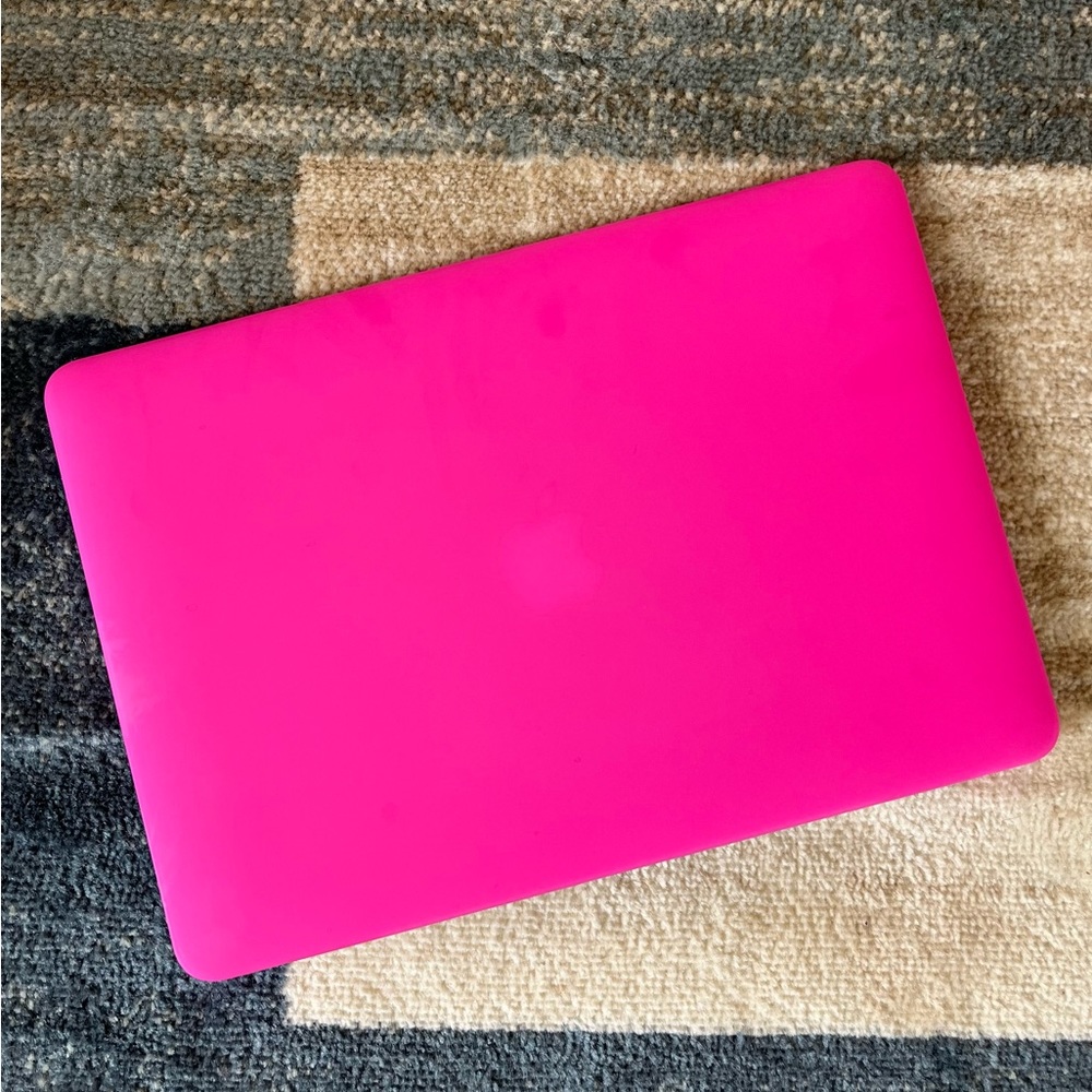 MacBook Air 2017 SOLD - Picture 3 of 4